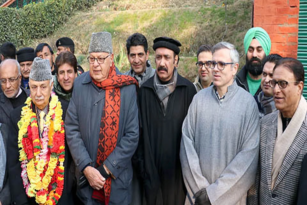 Pulwama-like killings ignite passion for freedom: Farooq