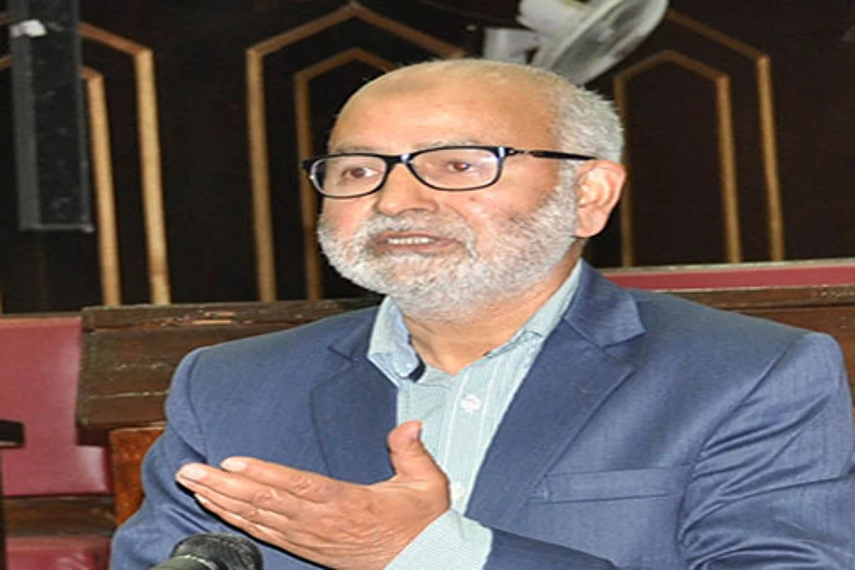 Expedite development projects in Bandipora district: Akhtar