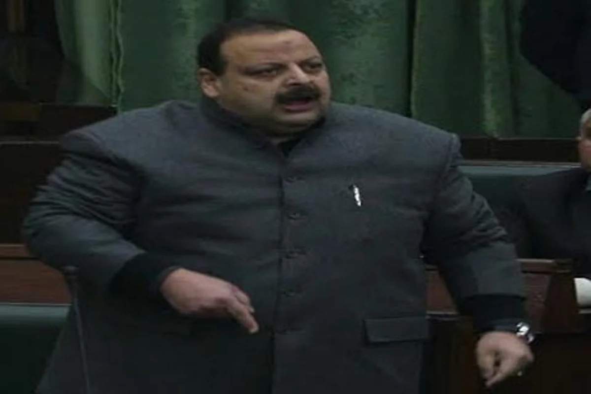 Rana seeks end to stalemate with PHE workers