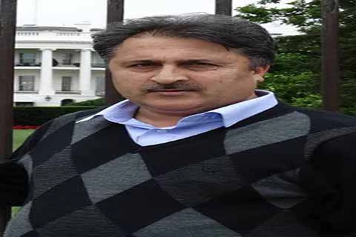 Samoon inspects facilities at fish marketing complex