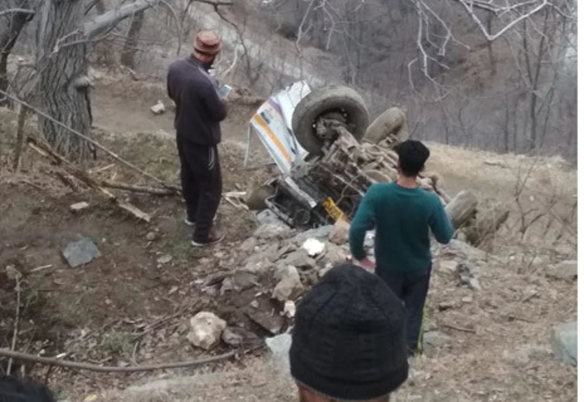 Two dead, one injured in Banihal road accident