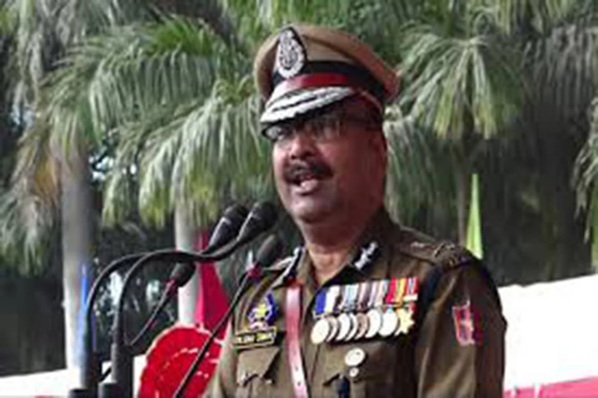DGP rewards BSF constable for foiling militant attack