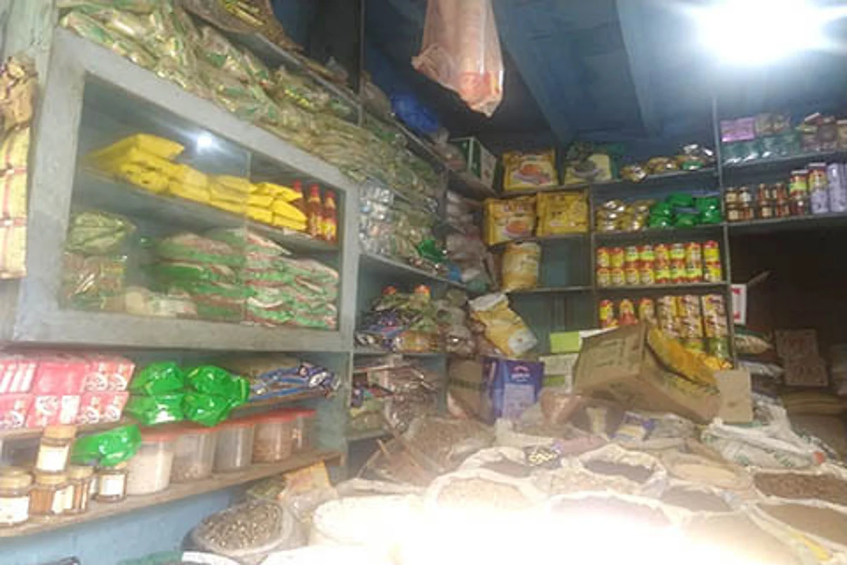 Burglars loot 3 shops in 2 days