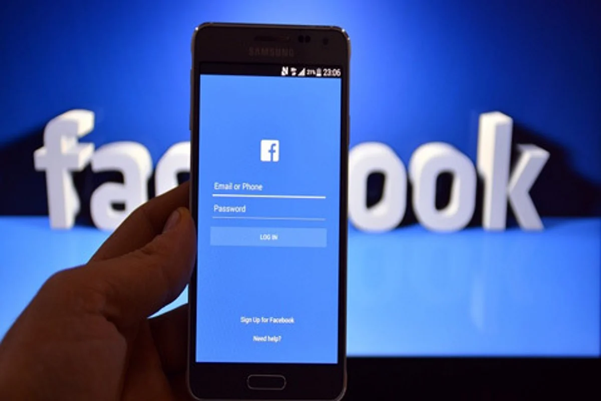 Facebook commits $300 mn to support local news