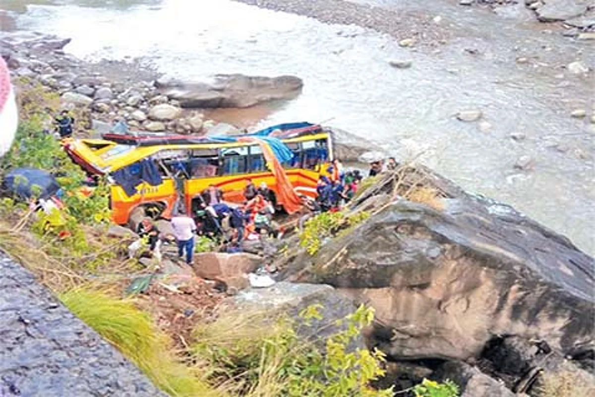 2 killed, 53 injured in Udhampur bus accident