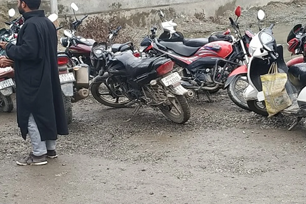 Crackdown on bikers ahead of PM Modi’s Kashmir visit