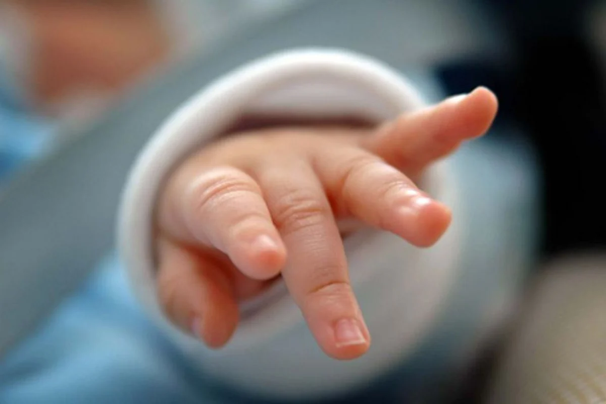 Toddler dies of asphyxiation, mother hospitalised