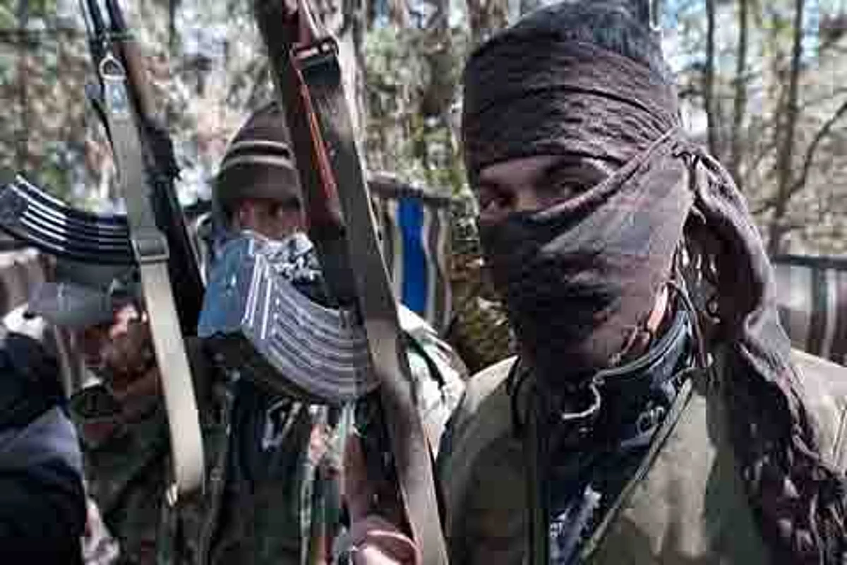 Centre offers new ‘policy’ for Kashmir youth willing to give up arms