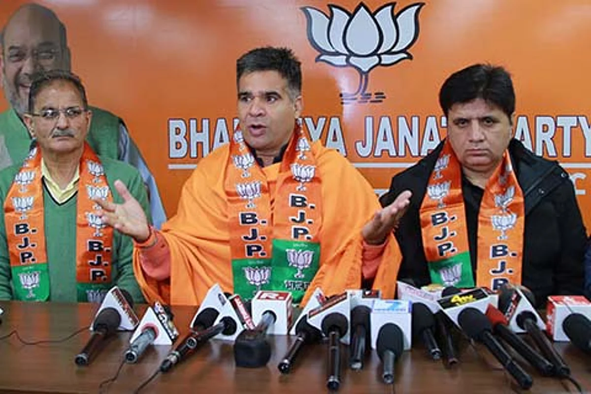 BJP for reopening ‘pending’ cases against Hurriyat leaders