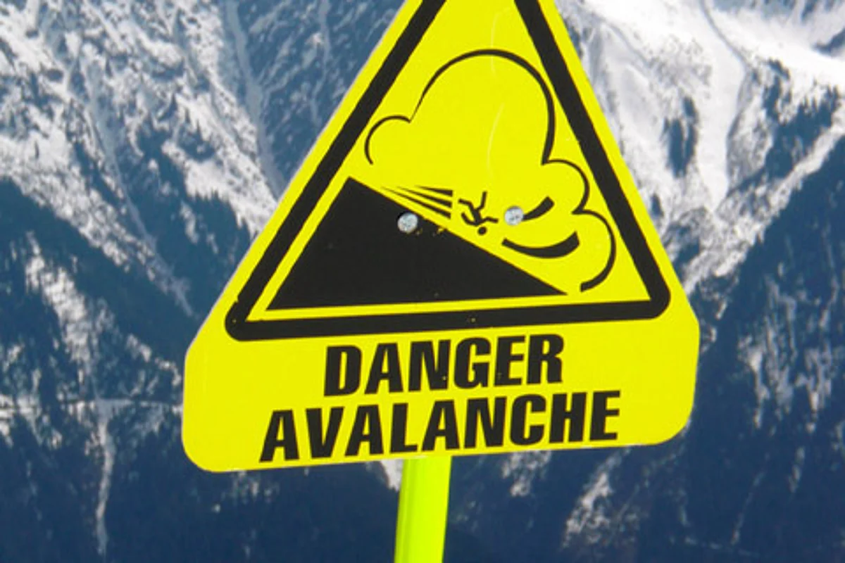 Himachal avalanche: 5 soldiers still missing, bad weather hampers efforts
