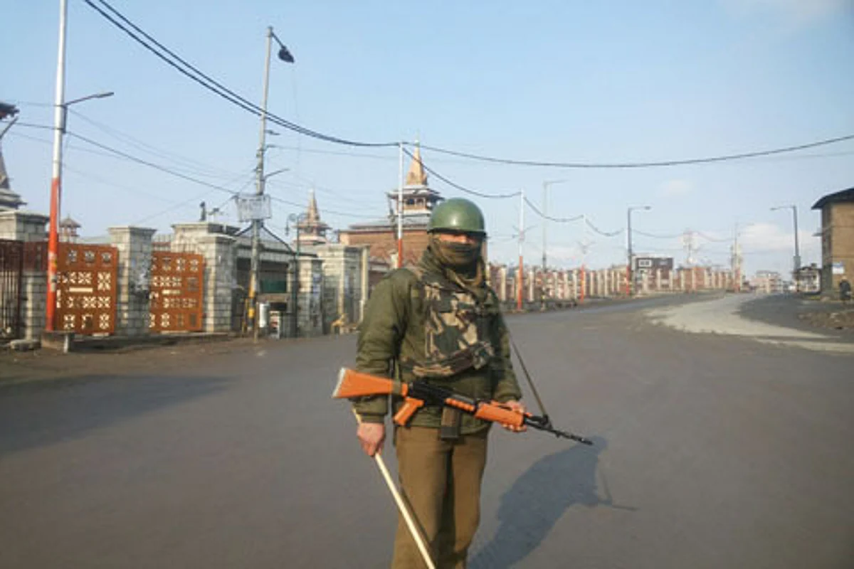 Restrictions in Srinagar to prevent protests against mass arrests