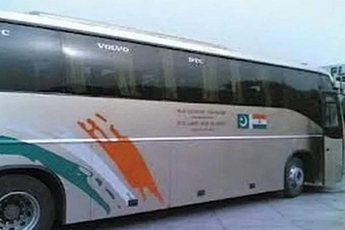 Cross-LoC bus service resumes