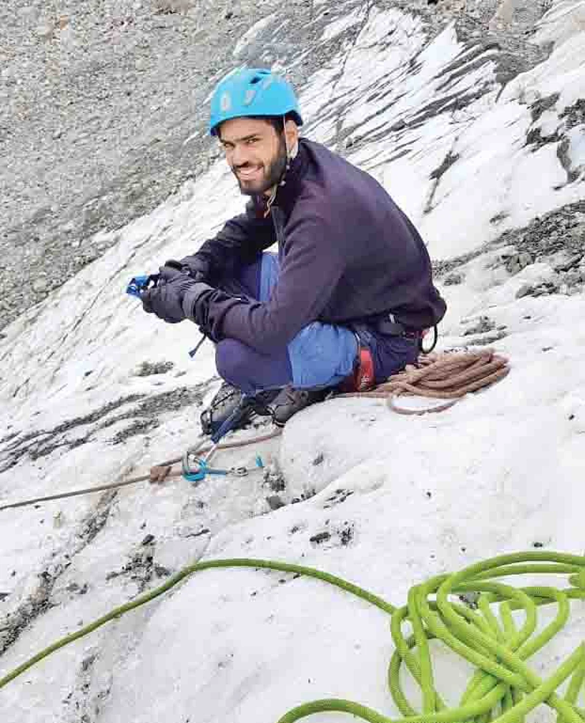 Kashmiri teen preparing to scale Everest, seeks sponsorship