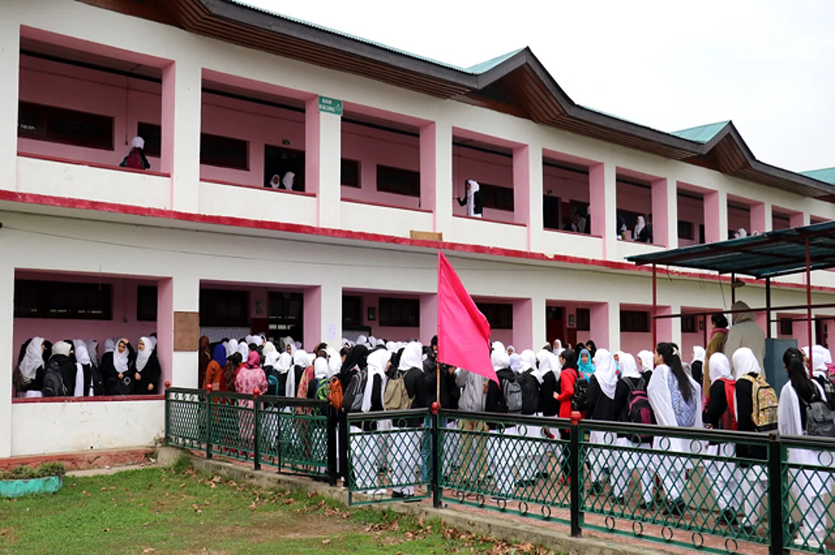 Private schools violate Govt guidelines on online classes