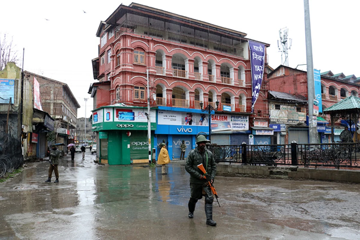 Security beefed up in Kashmir Valley a day after blasts