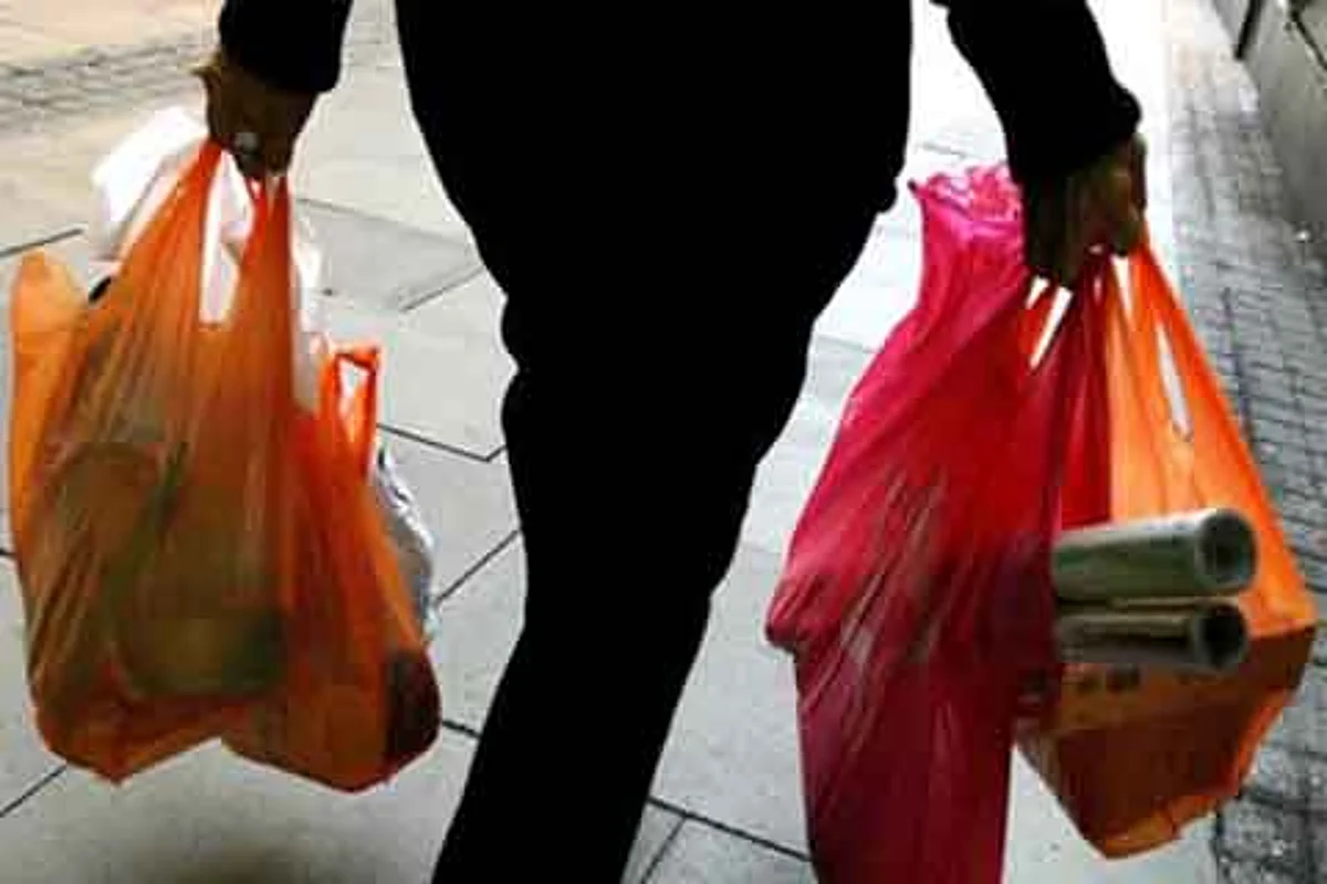 Polythene Prohibition Publicity | HC seeks personal appearance of officers for defying orders