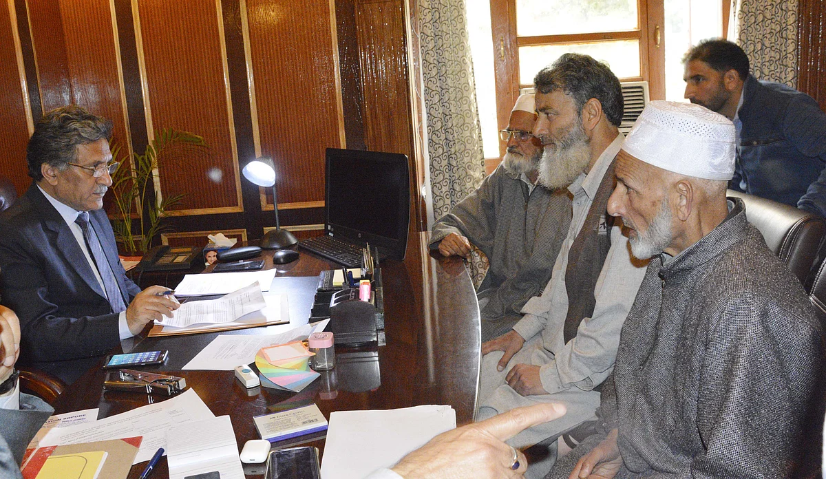 Delegations, individuals meet Advisor Ganai