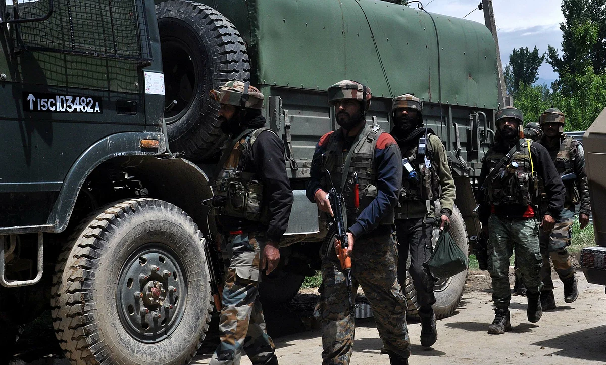 Gunfight breaks out at main town Shopian