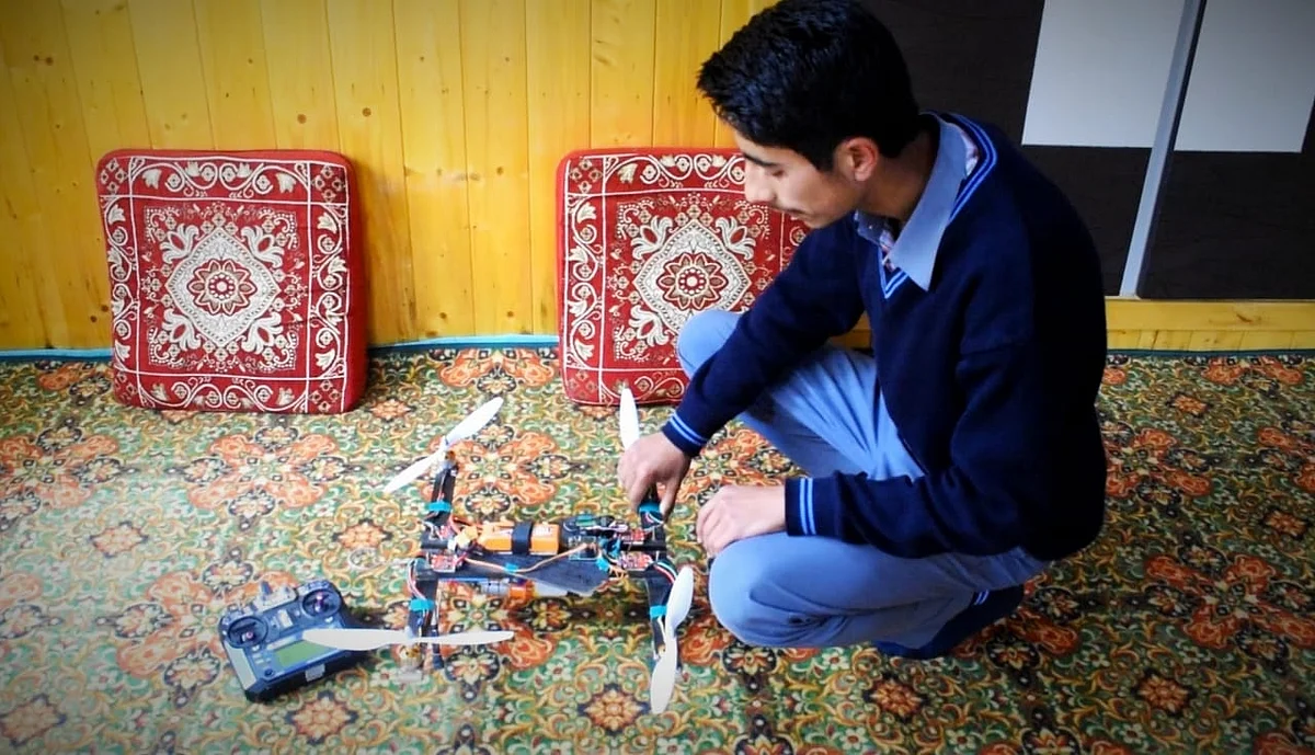 This class-9 student from Pattan designs ‘agriculture drone’
