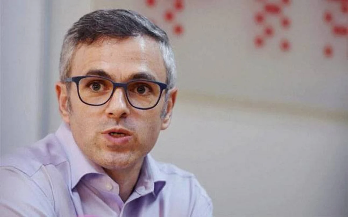 Omar backs Mamata, says TMC will sweep polls in WB