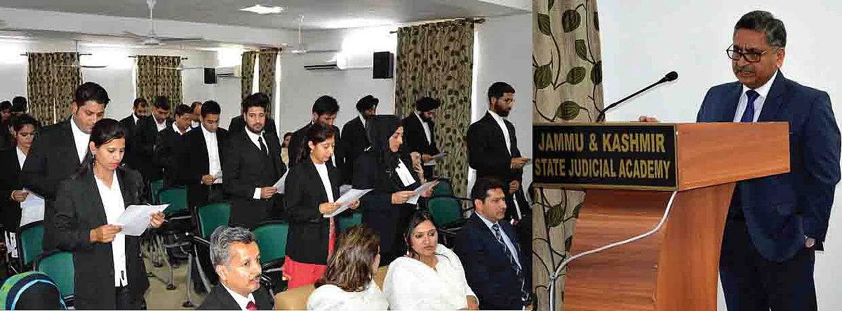 Justice Sanjeev Kumar administers oath to newly enrolled advocates