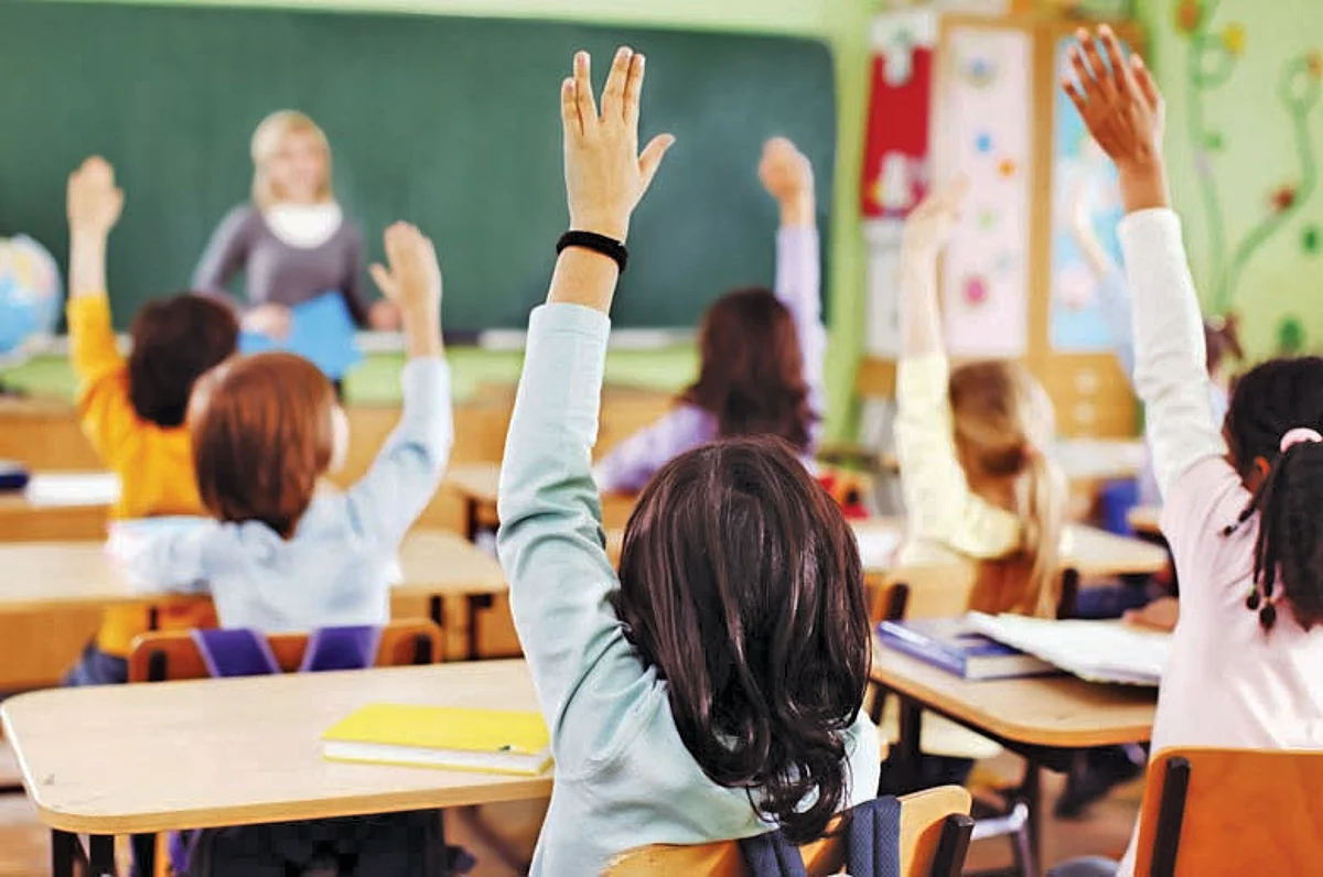 Physical attendance of teachers worries families