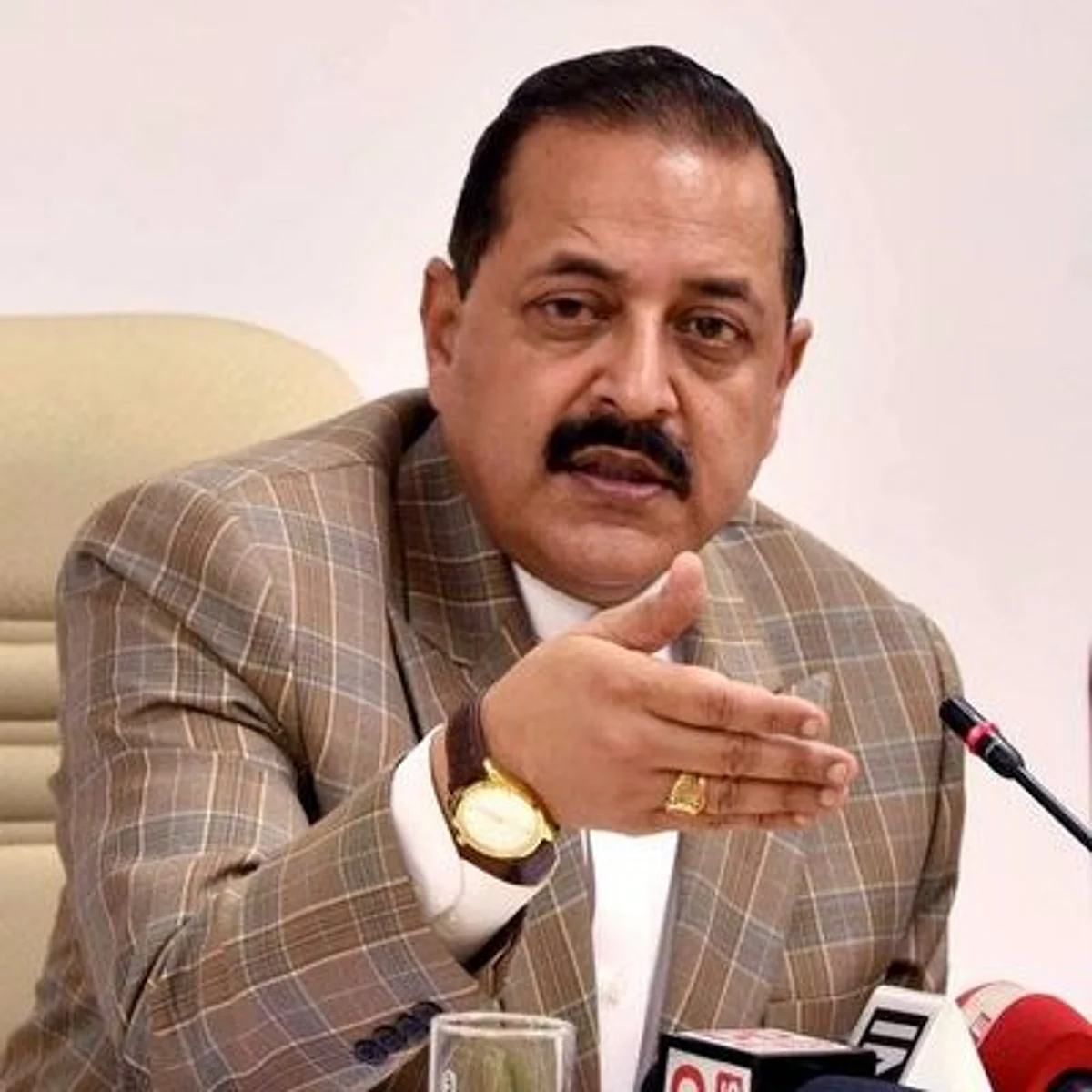 DoPT final authority to decide on sanction to prosecute corrupt babus