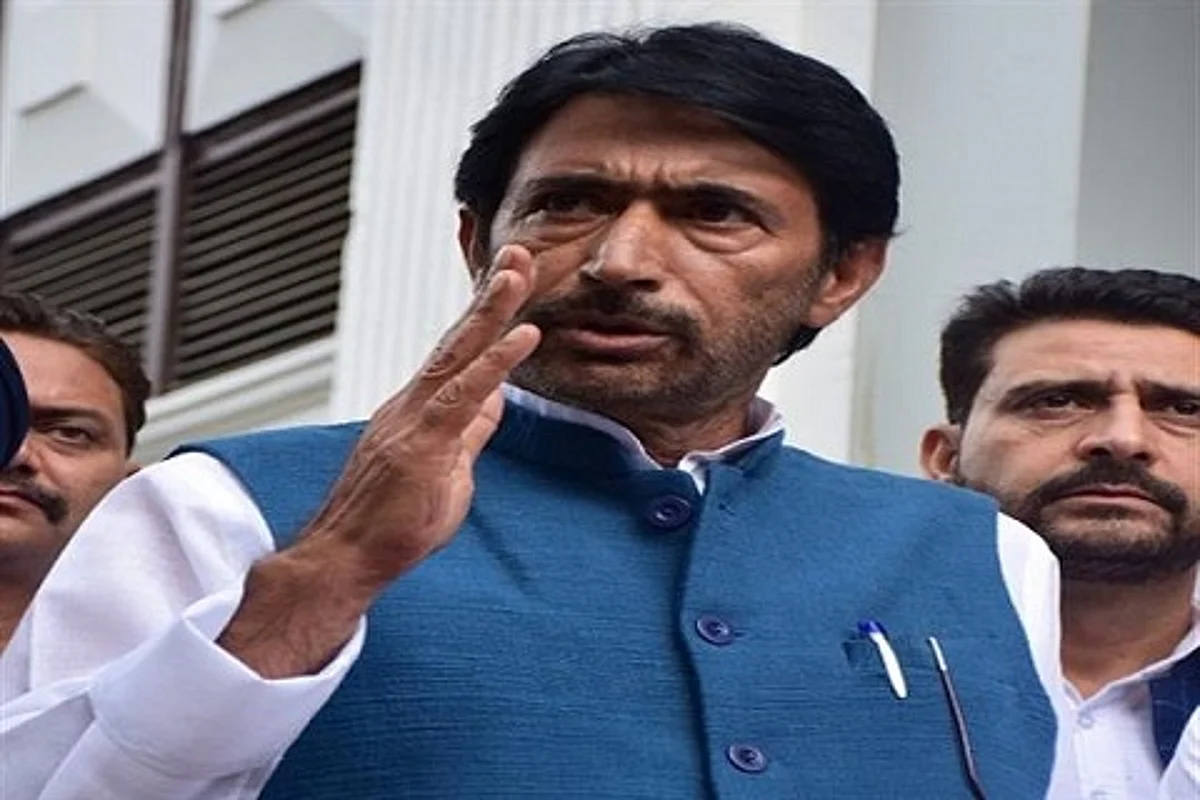Release wages of Anganwari workers, casual labourers: GA Mir to govt