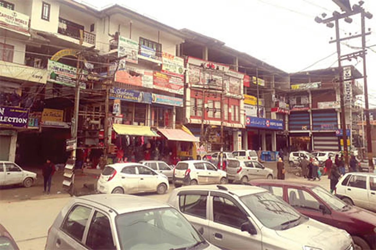 A choked city |Where to park your vehicle in a city suffocated with traffic