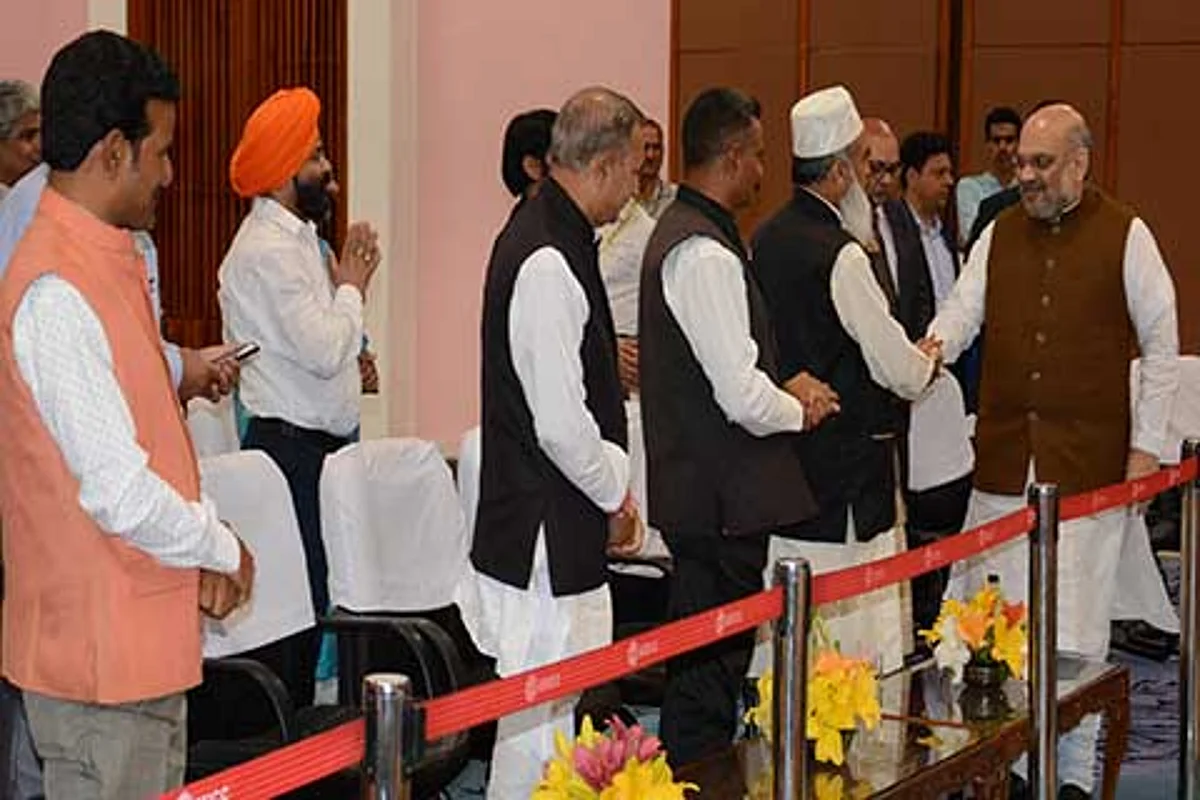 Panchayat representatives meet Shah, seek separate Election Commission