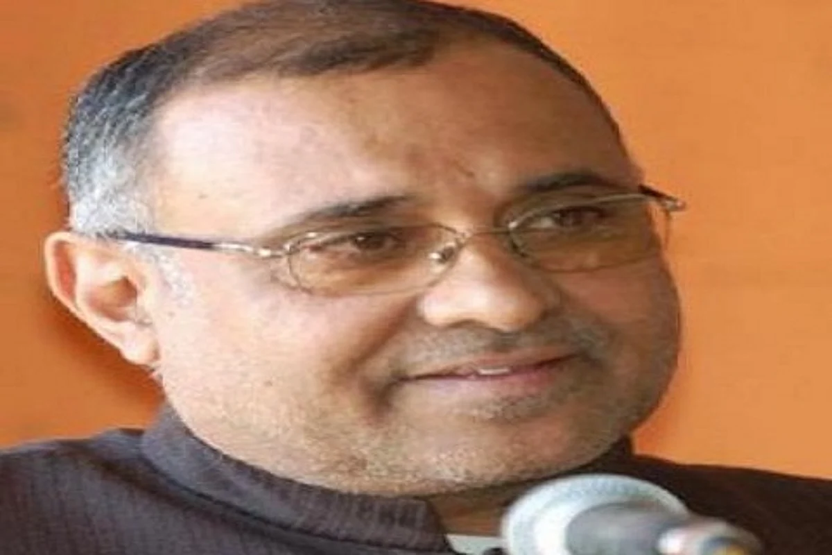 Centre open for dialogue with Hurriyat, but within ambit of Constitution: Top BJP leader