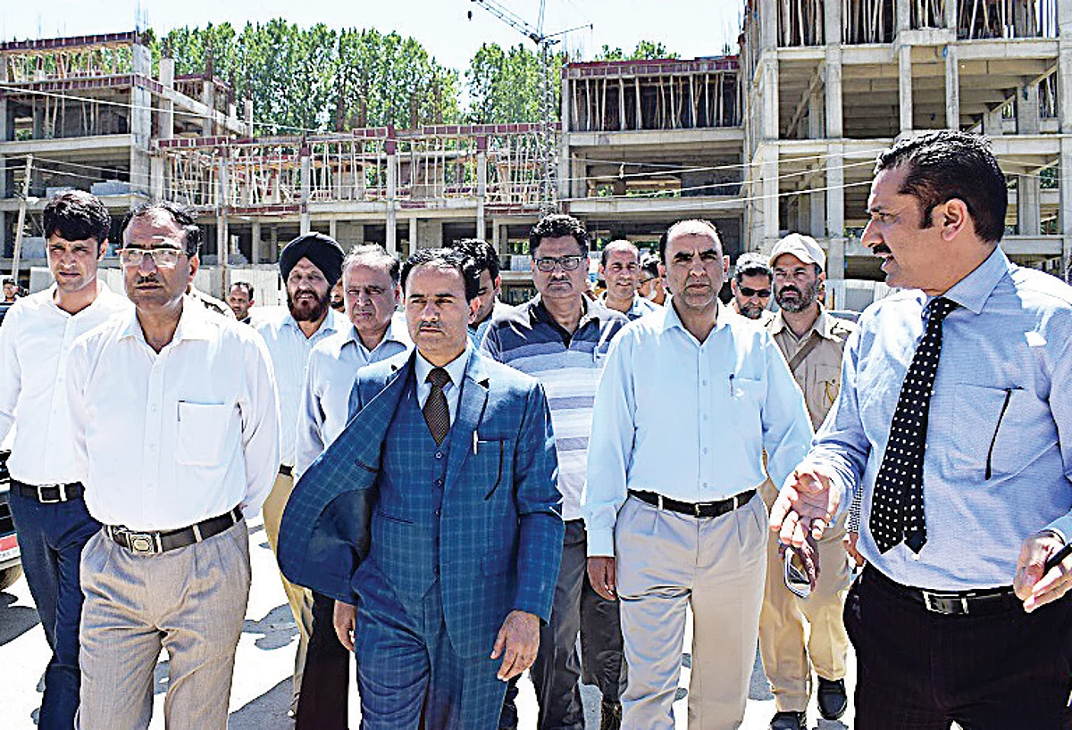 Academic session in GMC Baramulla to start from July: DDC