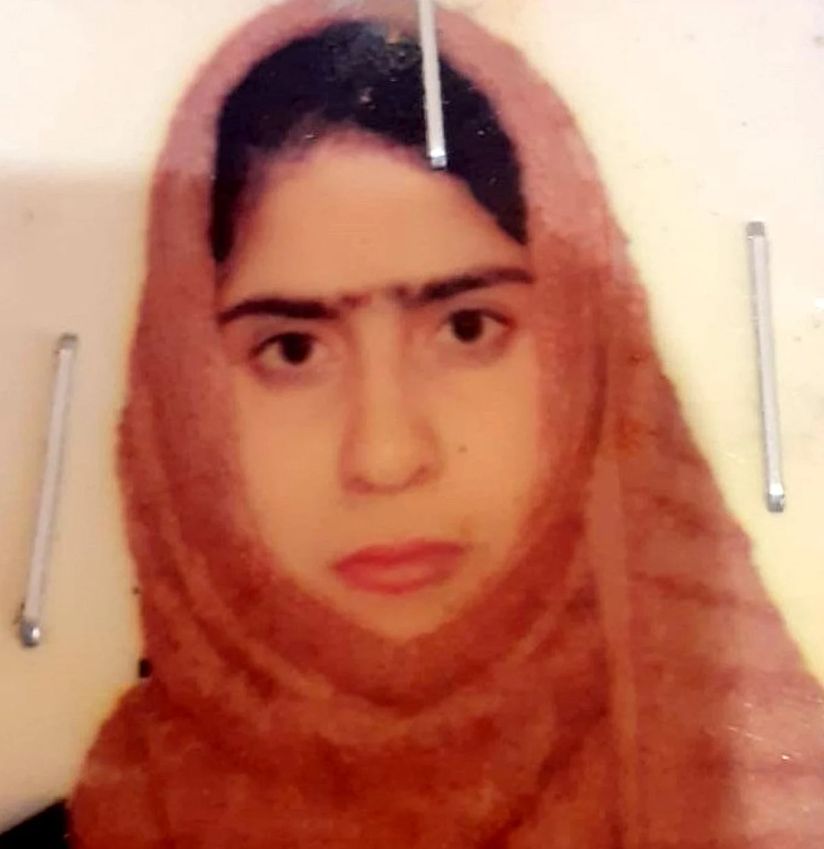 Police seeks help of general public to trace missing north Kashmir girl