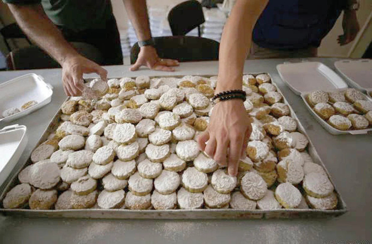 Ahead of Eid, bakers spend sleepless nights to prepare sweet treats