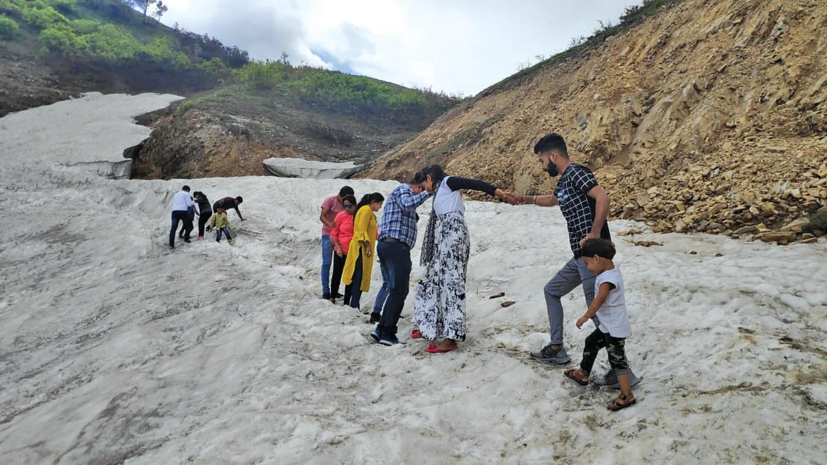 With heat wave in plains, Bhadarwah witnesses sudden influx of tourists