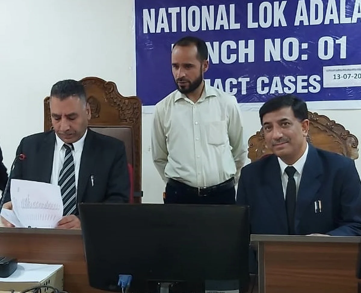 Srinagar, Jammu wings of J&K High Court hold Lok Adalats