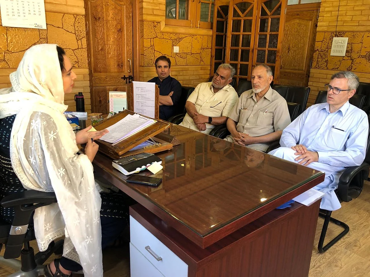 Redress issues of Beerwah, Omar Abdullah urges Govt