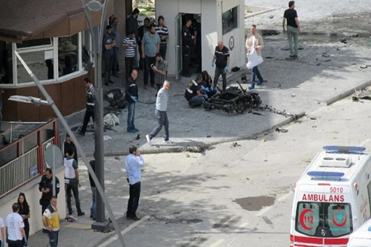Afghan officials say car bomb kills 3, wounds 72