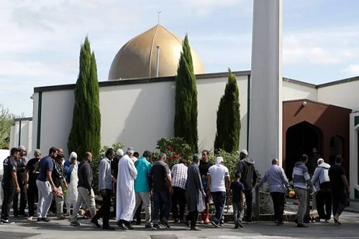 Saudi king hosts 200 from Christchurch shootings for Hajj