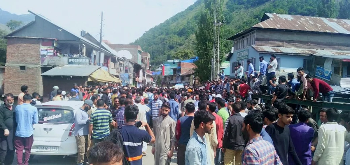 Shutdown, protests in Banihal against mysterious disappearance of goat trader