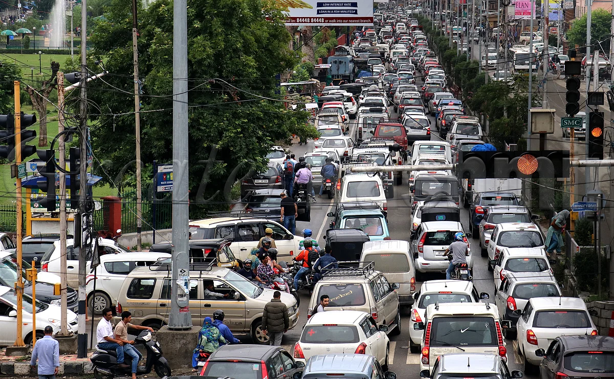 Has Srinagar lost its sheen?