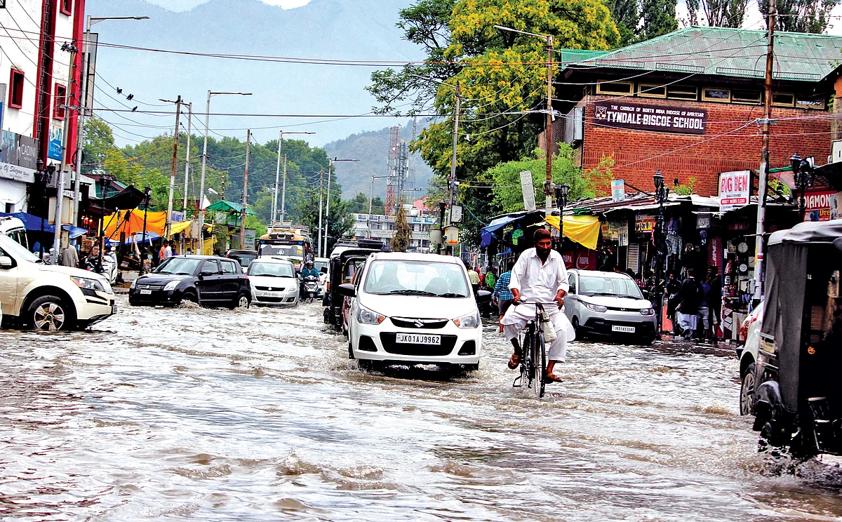 Few hours of rainfall submerges city, again