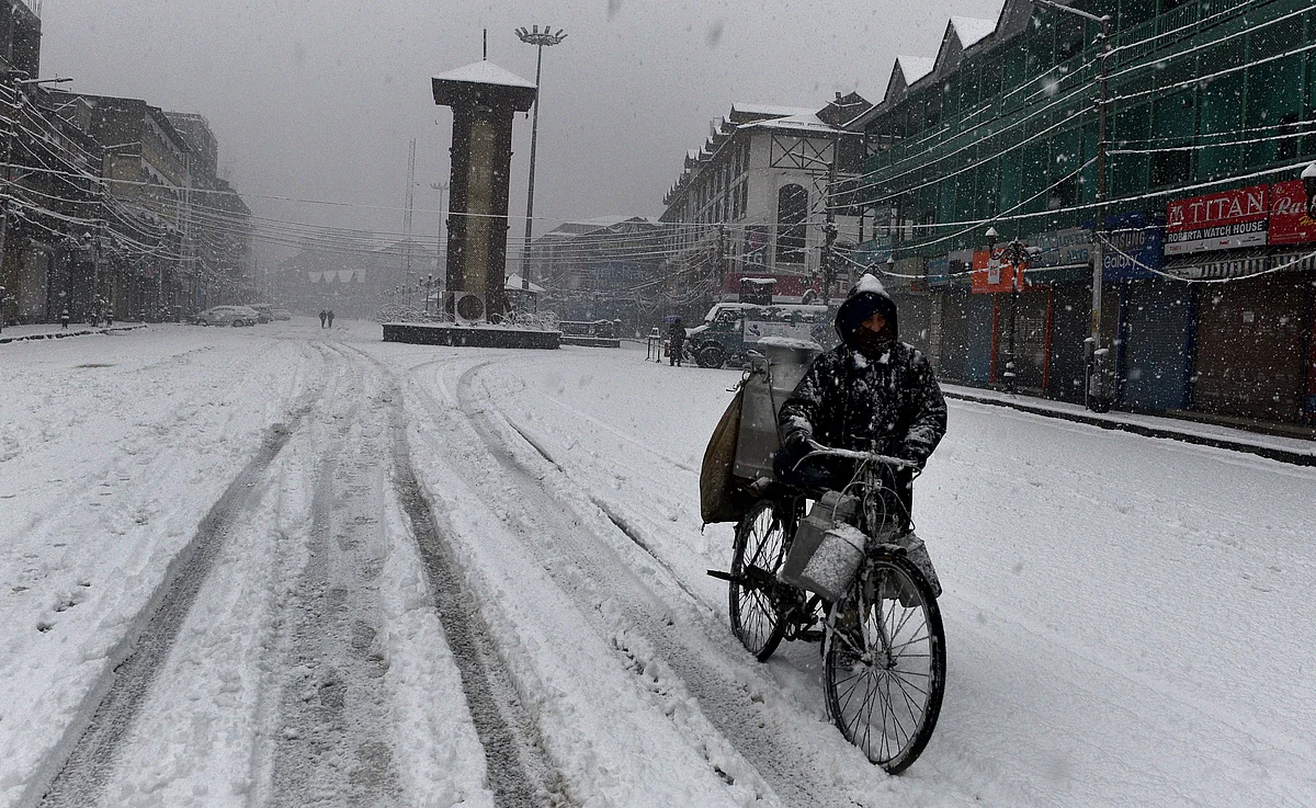J&K, Ladakh likely to witness rains, snow from Friday: IMD