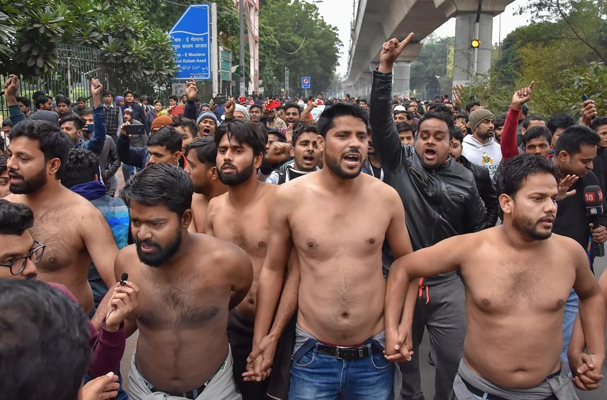 Protests erupt across India over CAA, police action against Jamia students