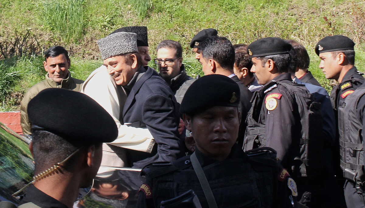 Azad meets Farooq Abdullah, calls for restoration of democracy in J&K