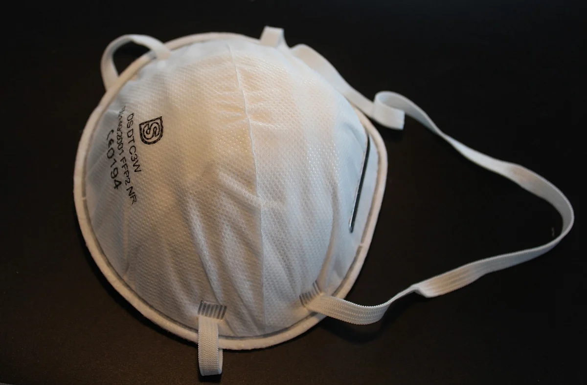 Researchers develop face masks that can be disinfected by daylight exposure
