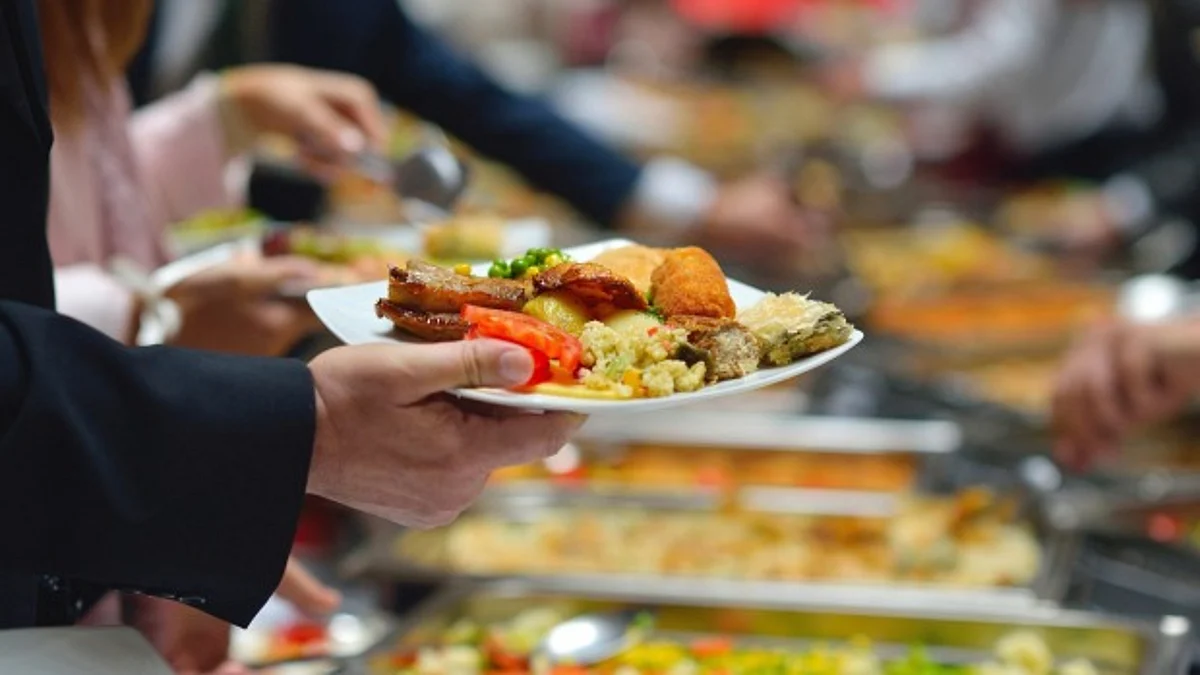 Restaurant owners to open for in-dine at 50 percent capacity