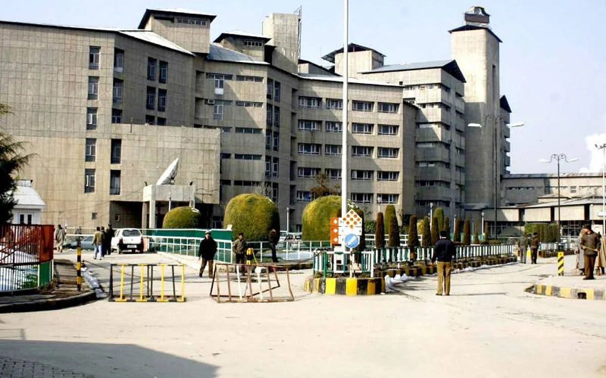 SKIMS starts tele-consultation services