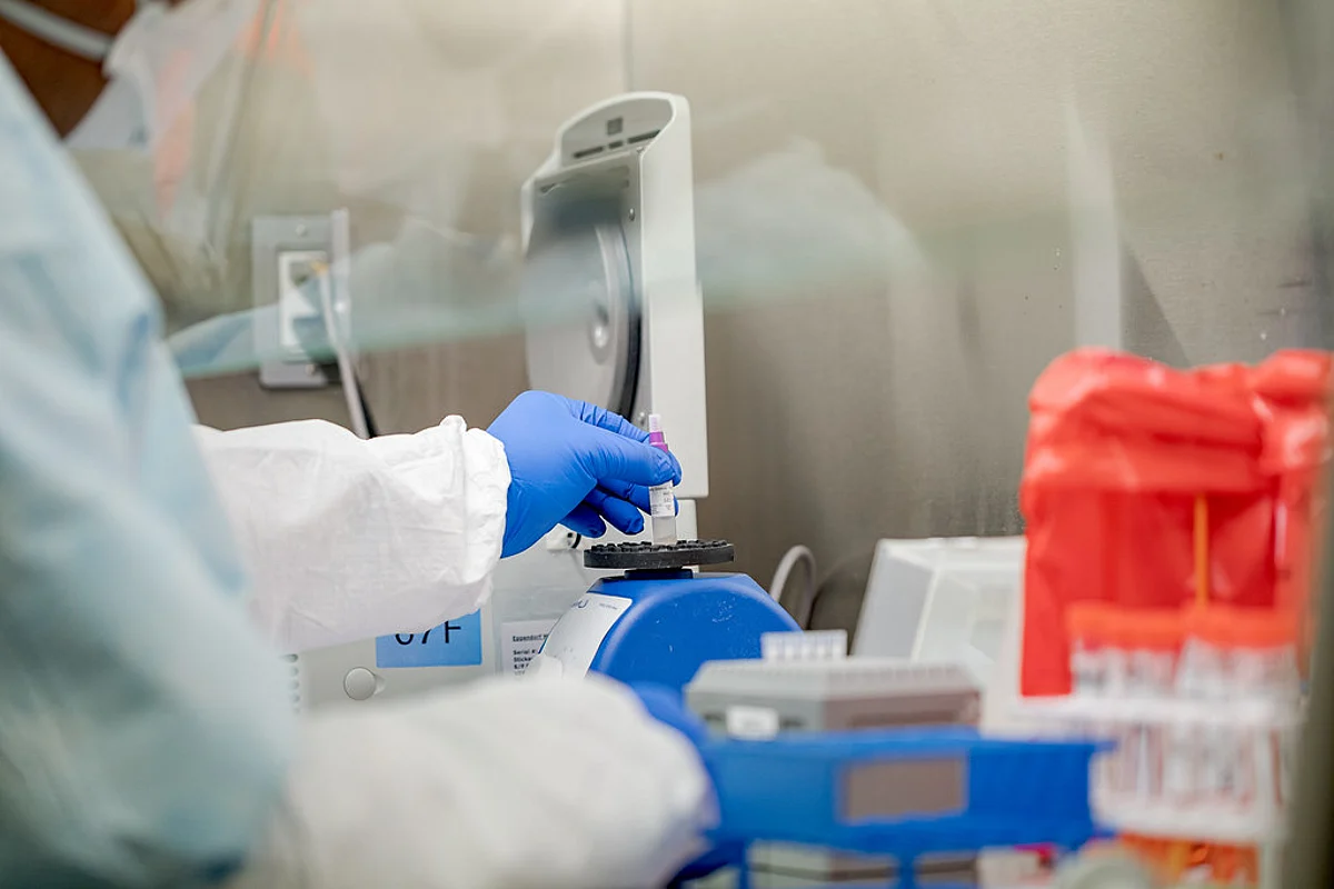 Anantnag hospital takes samples of 11 persons