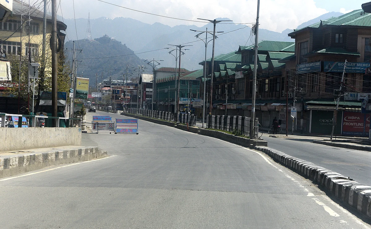 Covid19 lockdown costs Rs 270 cr per day to J&K